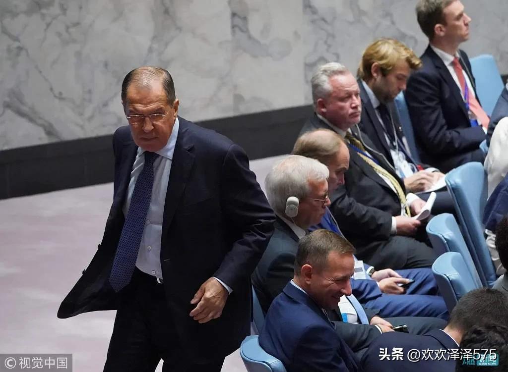 我就佩服拉夫罗夫这一点，敢对西方指鼻子骂脸