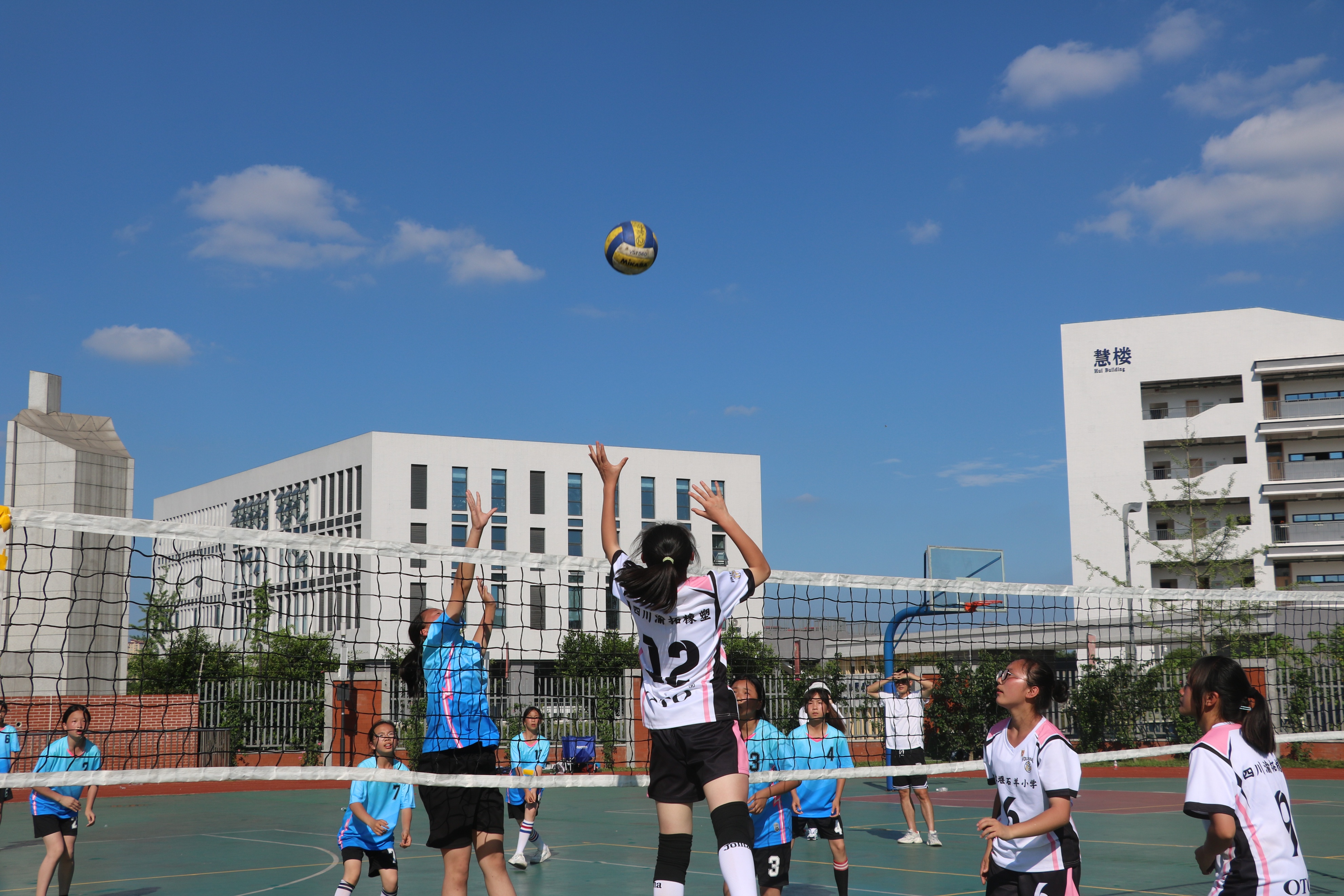 四川省贡嘎杯排球赛小学组,都江堰市石羊小学排球比赛