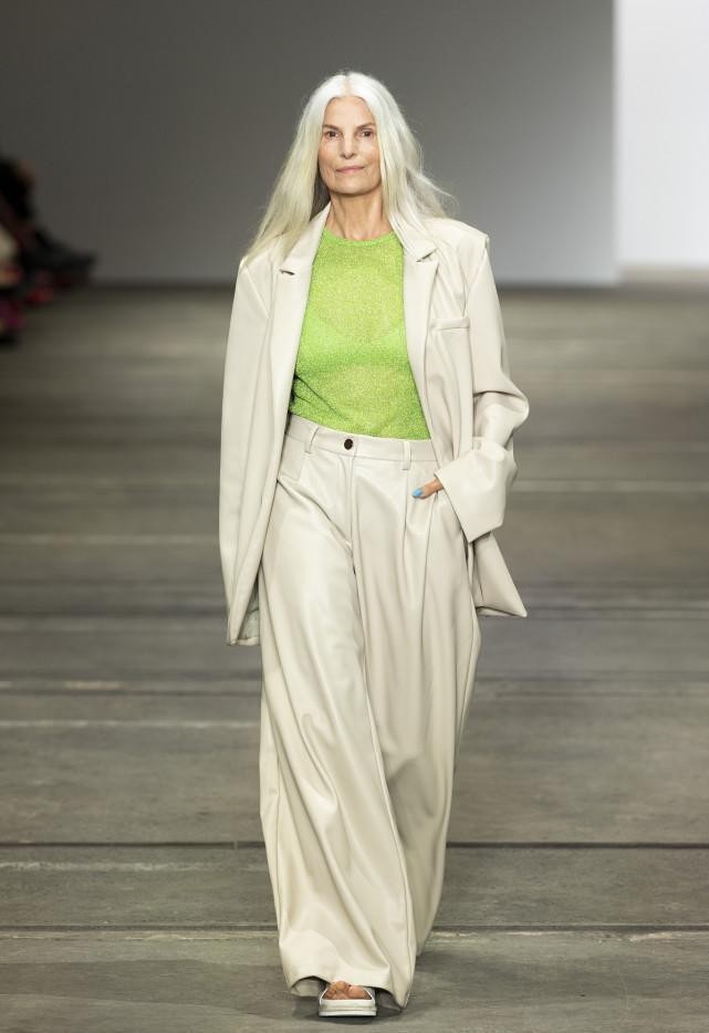 澳大利亚的穿着打扮,澳大利亚胖人的衣服