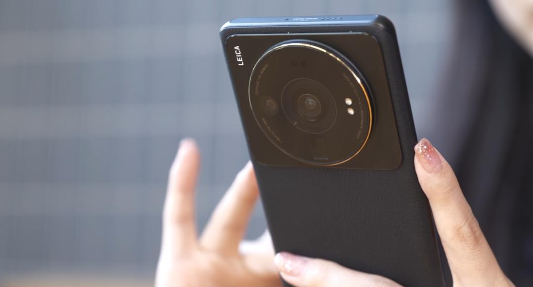 「实验室」全新评测，8款手机专业游戏测试对比，ROG杀疯了