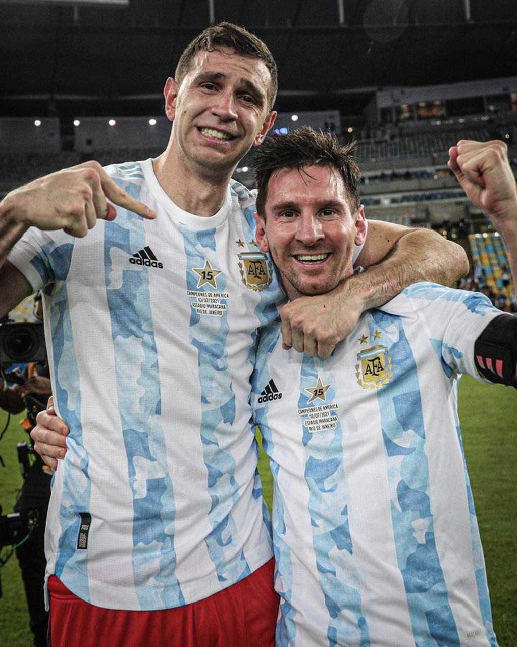 阿根廷门将马丁内斯个人介绍,阿根廷门将马丁内斯个人简介