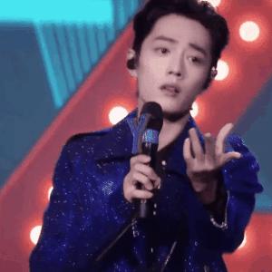 2018年肖战是不是世界首帅,肖战连续4年蝉联世首帅照片变化