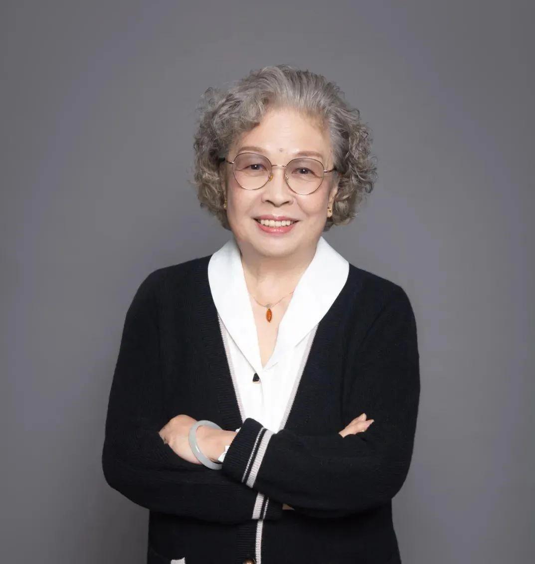 陶铸的女儿陶斯亮说：别把我和*干高**子弟扯在一起，我没那种优越感