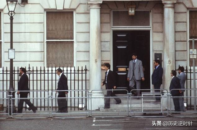 卡扎菲和里根恩仇,卡扎菲死前被打