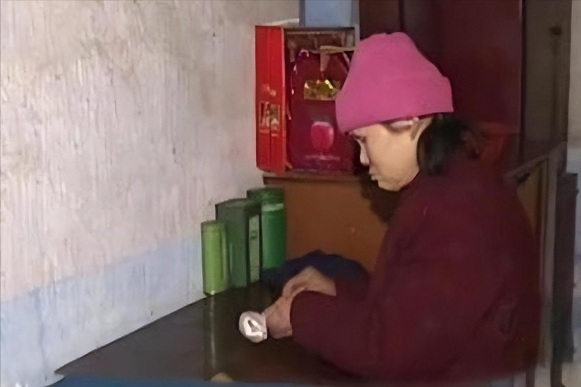 湖南文盲老太太被称华佗在世,湖南老太太灵魂附体治百病