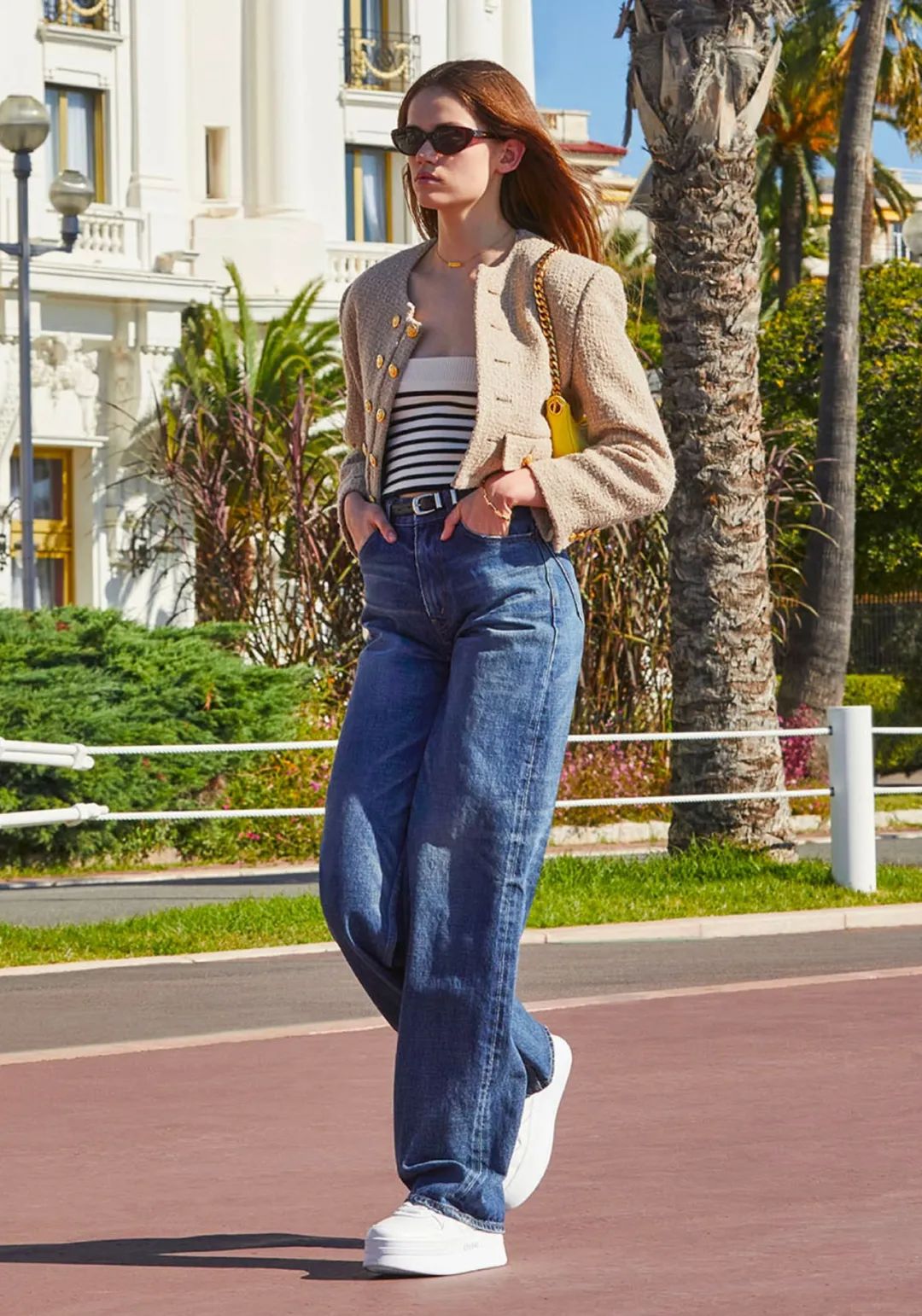 为什么小香风外套穿了显得很驼背,为什么你穿小香风廉价又土气