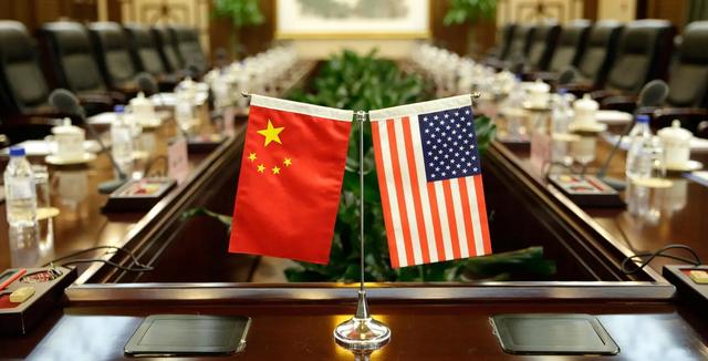 青岛和大连军事地位哪个重要,中国大连军港