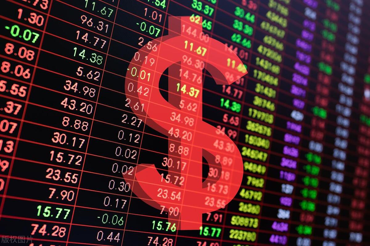 炒股是听“专家”的还是靠自己学习？新手散户应该这样做