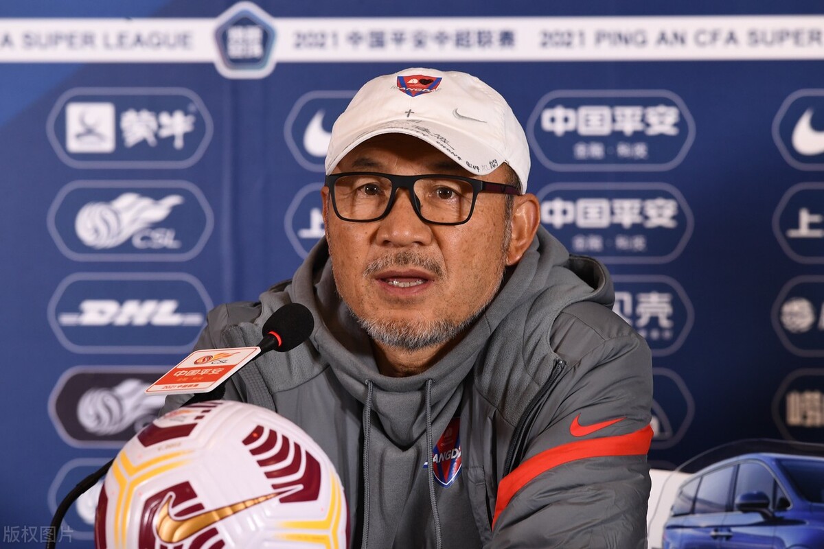 重庆两江竞技队18号队员,重庆两江竞技球员讨薪