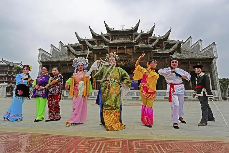 云贵高原秘境探险,乌蒙山腹地探索之旅