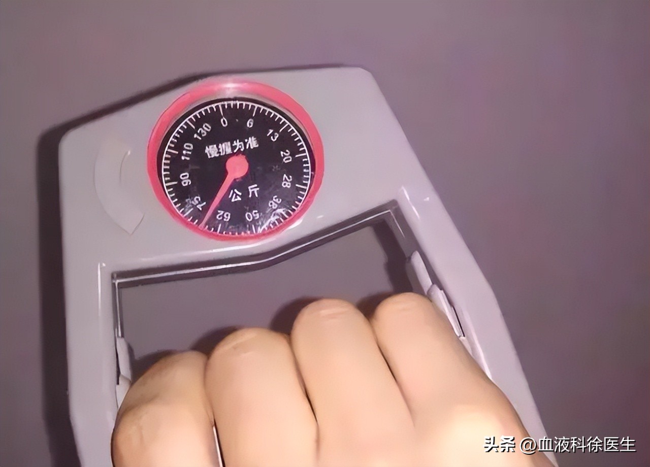 老年人不建议吃的零食,老年人不要太节约三种零食要多吃