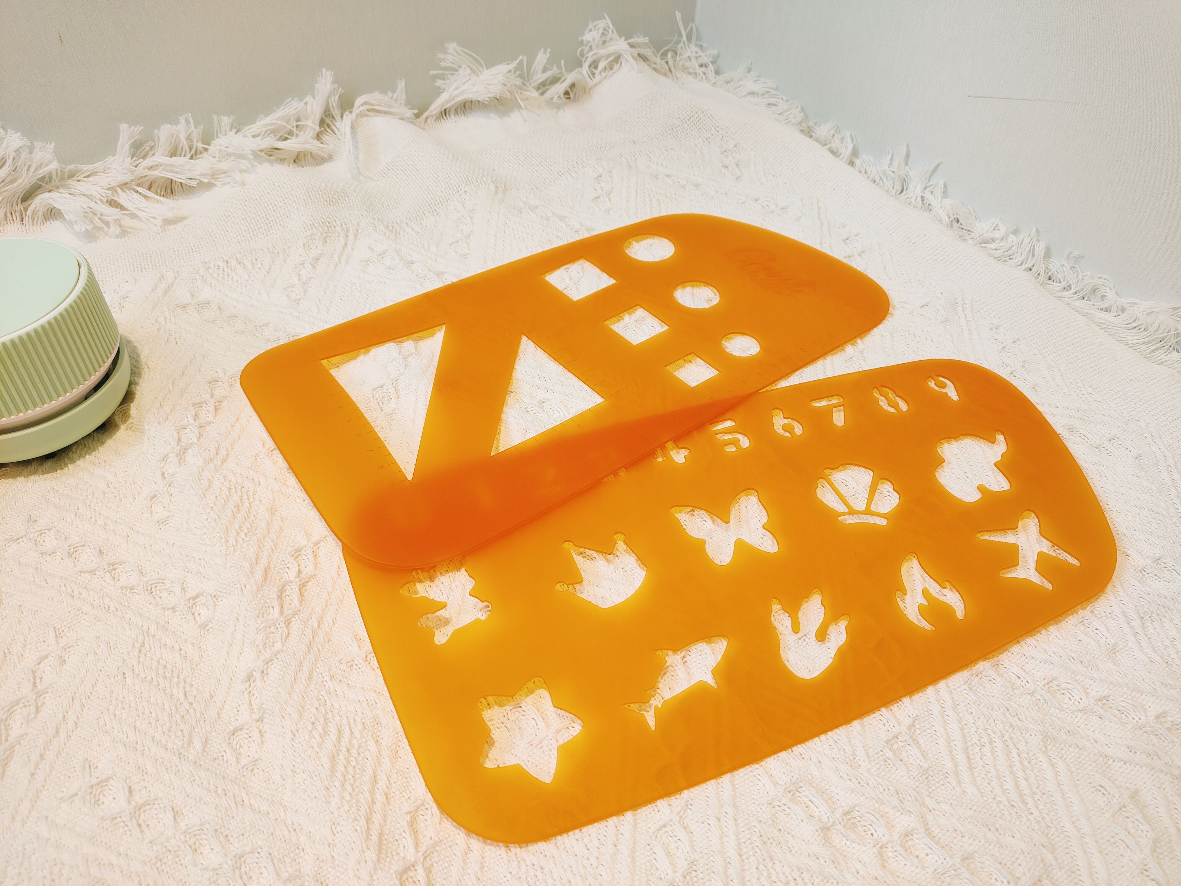 既轻便又实用的小学生书包,学生单肩书包推荐简单