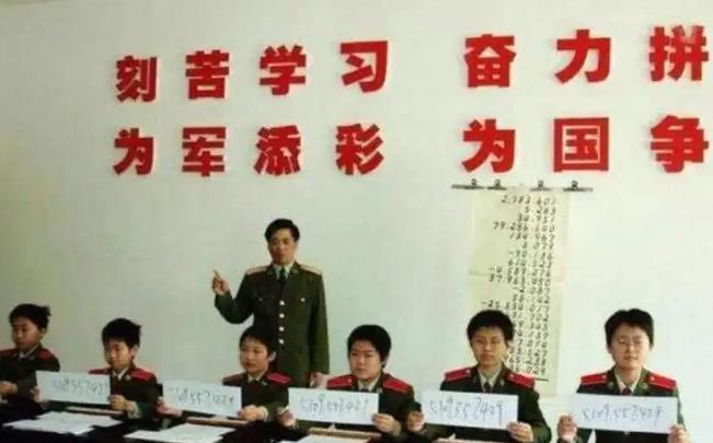 河南8岁神童何雪豪被军校录取,中国神童何雪豪现在什么军衔