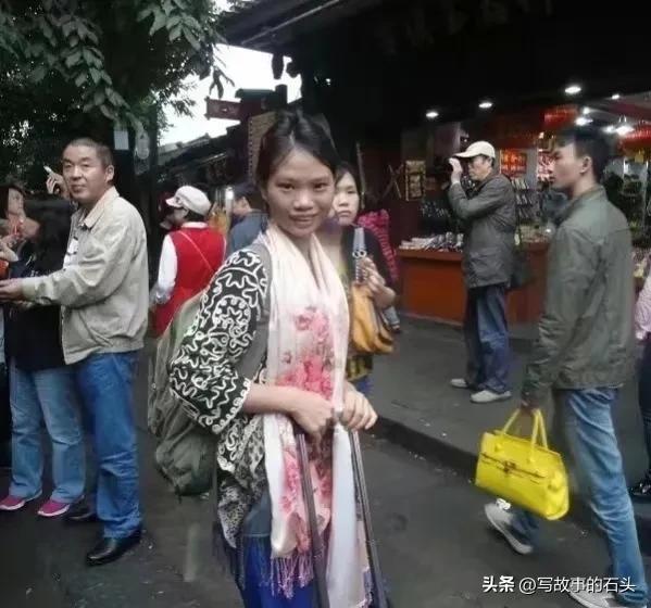 广东23岁女孩嫁老板,广东23岁女子嫁35岁老板