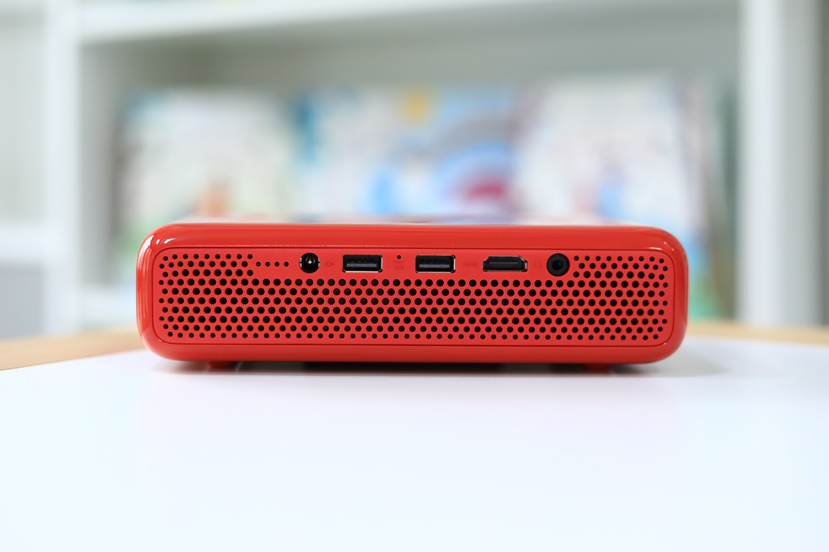 天猫精灵小红盒和天猫魔屏m2对比,智能投影注意事项