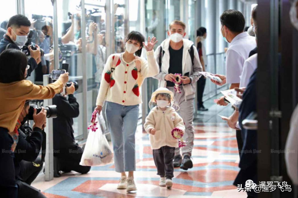 中国旅行团陆续抵达泰国，旅行社全面恢复运营，海关明确检查政策