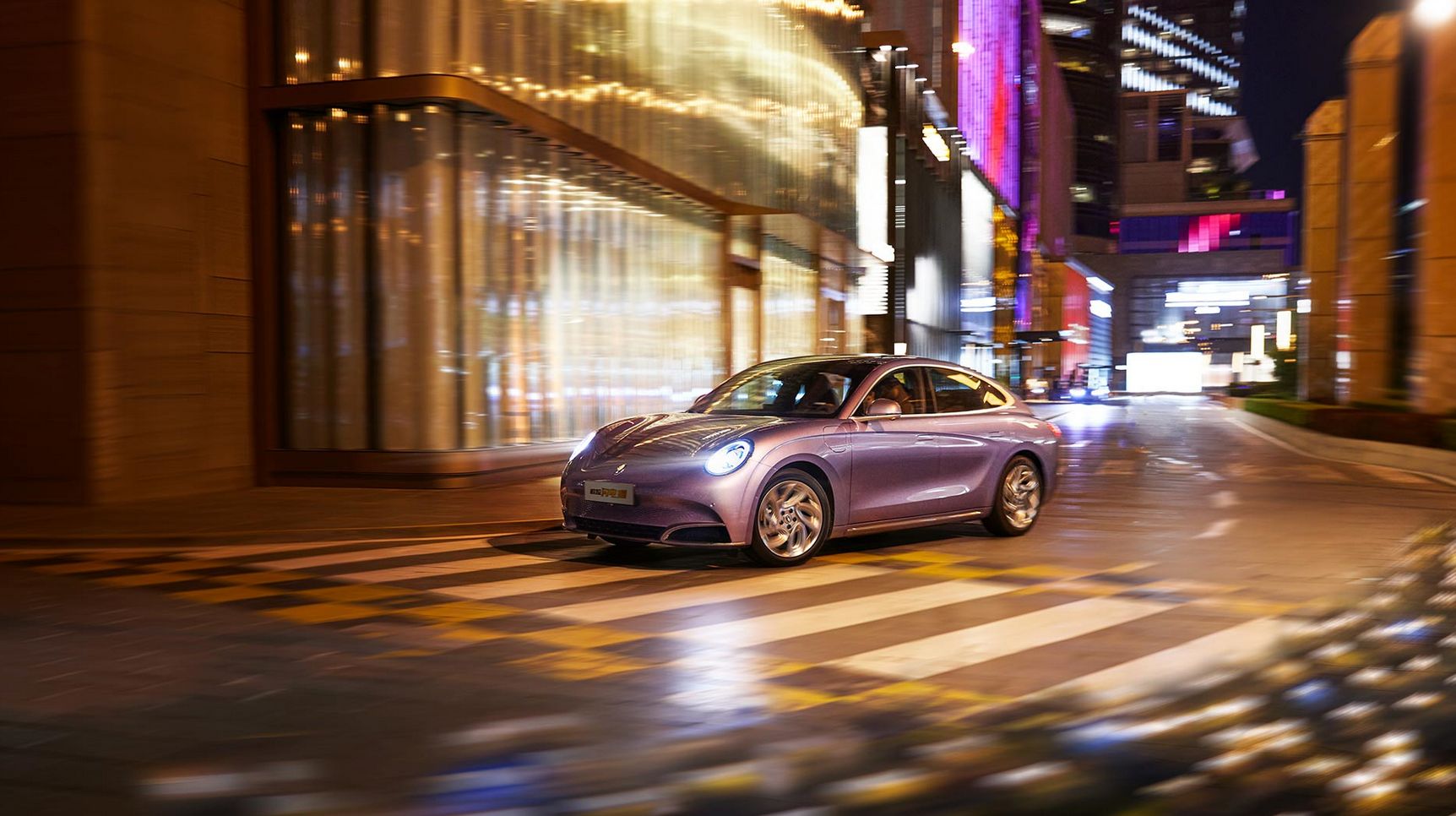 性能赛百万轿跑小鹏p7成操控之王,新能源车选小鹏p7智能轿跑