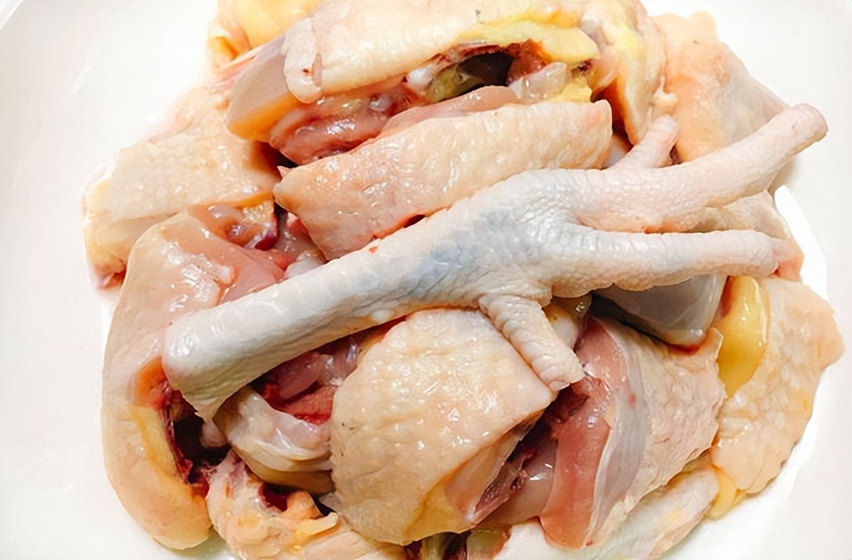 挑选鸡肉记住这几点,喜欢吃鸡肉是怎么回事