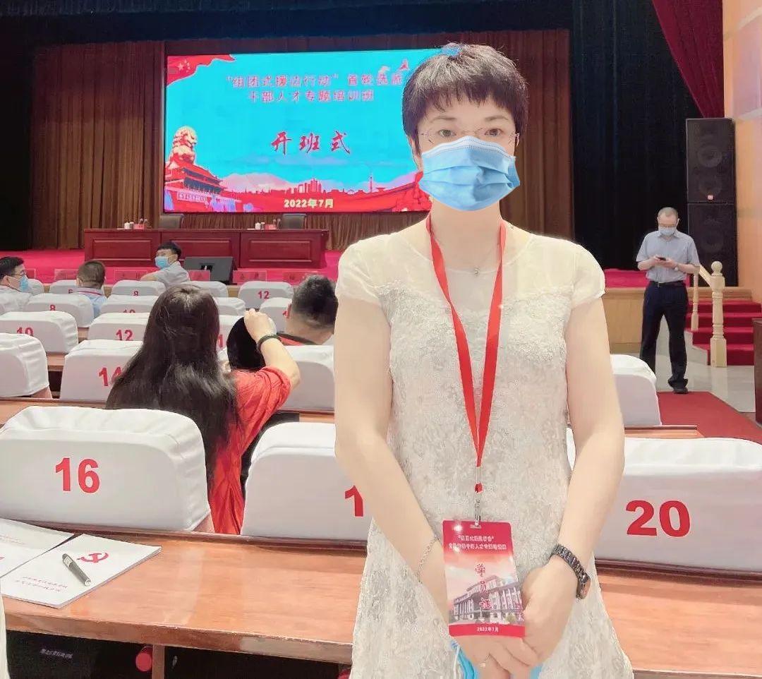 大庆龙南医院援边妇产科王丽萍：凡为医之道，必先正己，然后正人