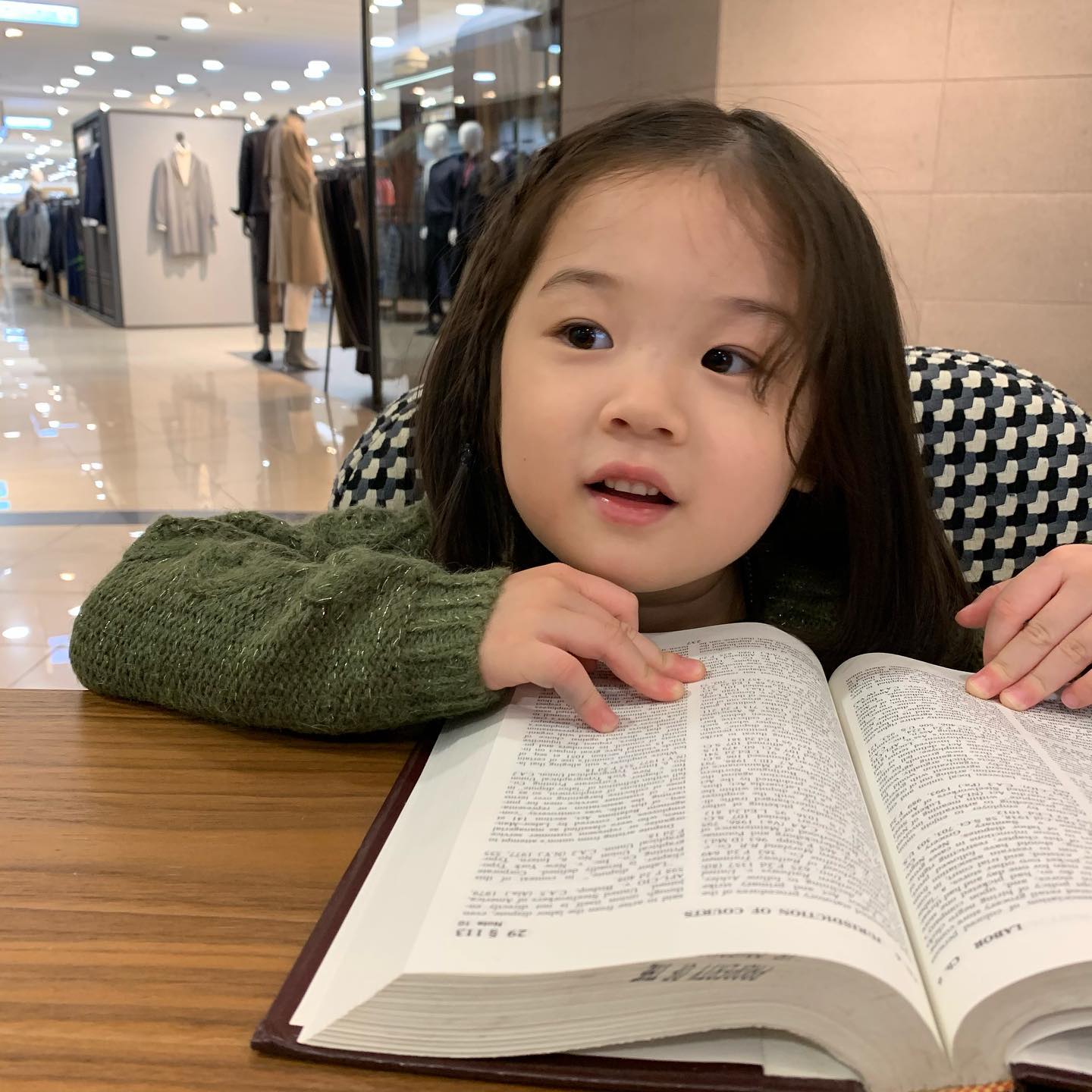 最近超火的可爱小女孩表情包,小女孩可爱萌表情包