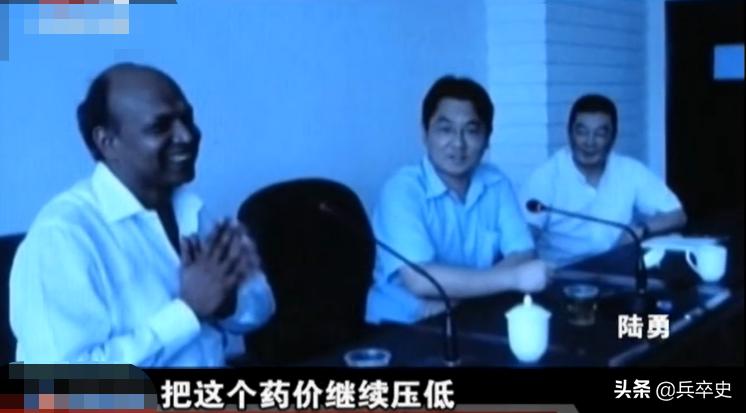 男子卖假药被判死刑,贩卖假药的真实下场