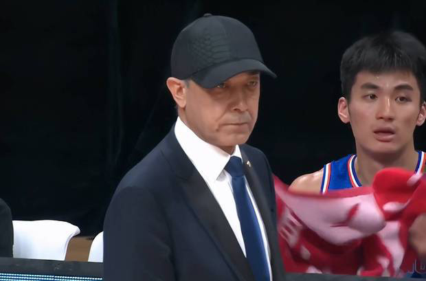 新疆队哪场比赛落后又追回来了,新疆队阿的江最新比赛