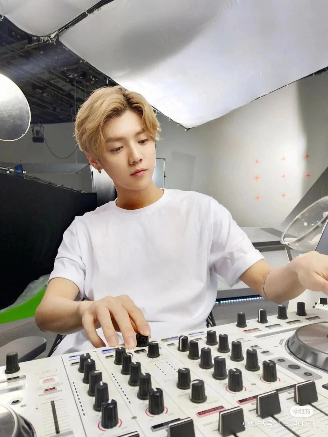 鹿晗的缺点有什么,鹿晗有什么重要的事