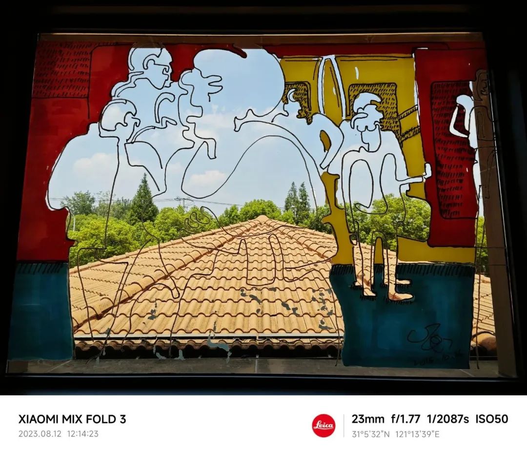 小米mixfold3长焦微距对比华为,关注色彩