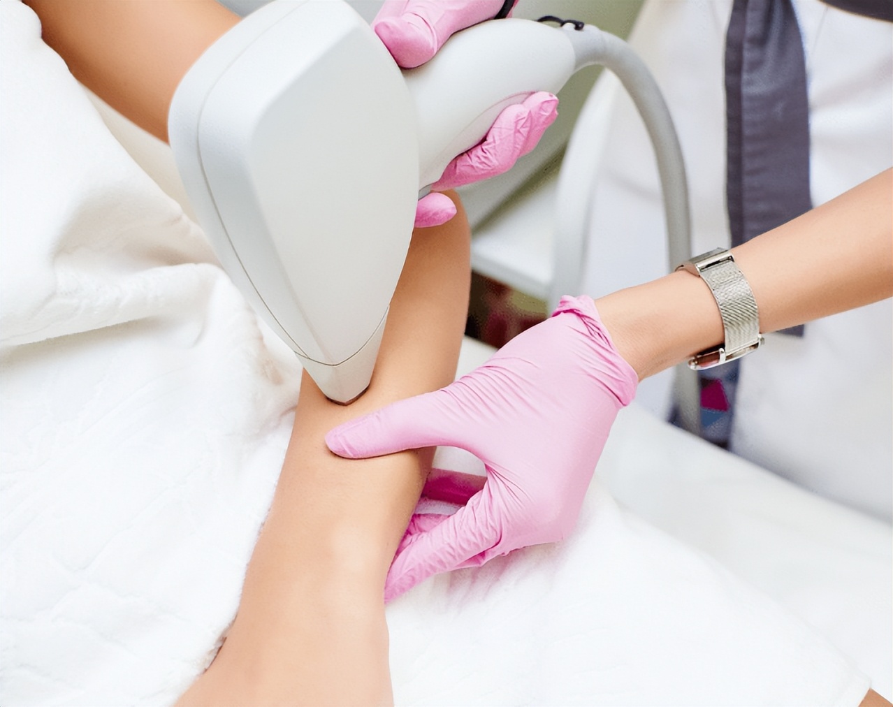 洗澡时毛发掉怎么回事,洗澡的时候老是掉头发怎么办