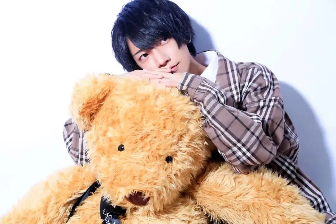 500元租到日本“蔡徐坤”当男友？网友：对不起，倒贴都不要…