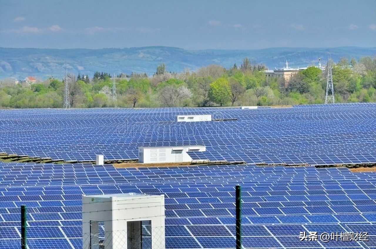 光伏龙头造假消息,为什么光伏大跌最新信息