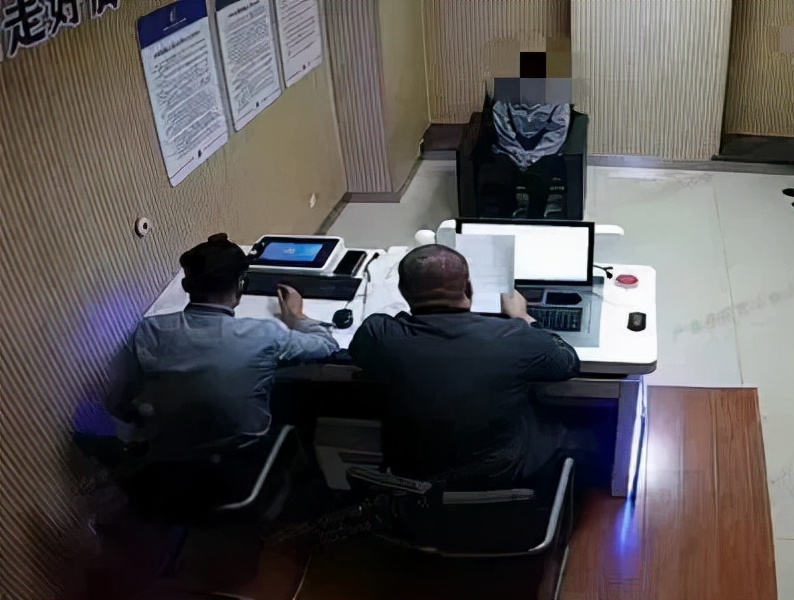 禁毒抓捕案例,女孩贩毒被警察男友抓住