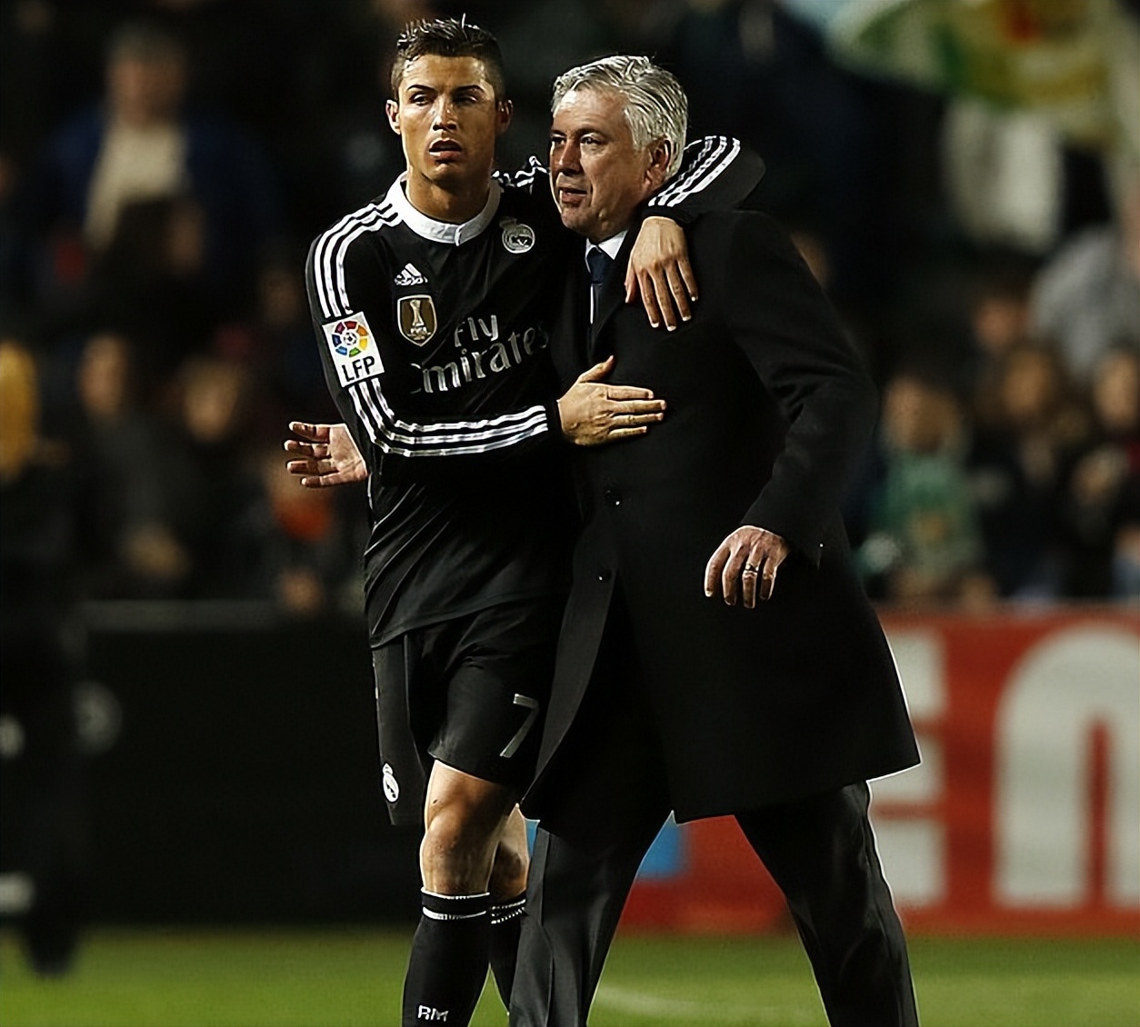 c罗历届欧冠决赛发挥,c罗18年欧冠决赛后离场图片