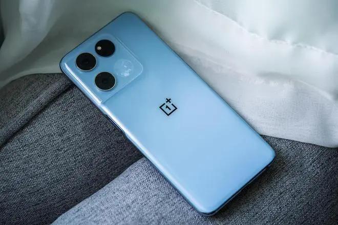 目前性价比最高的几款千元机,目前最值得购买的五款千元机