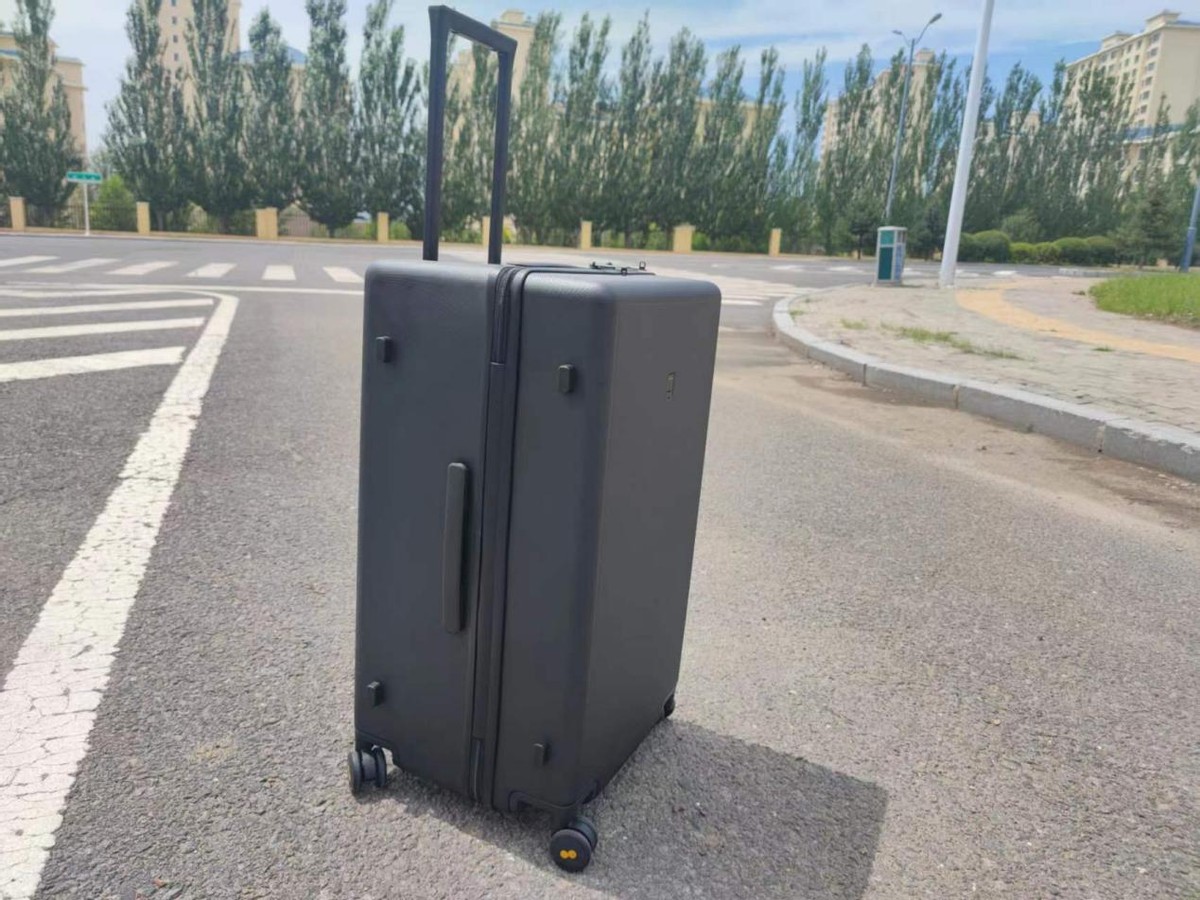 地平线行李箱哪个品牌好,行李箱品牌地平线8号