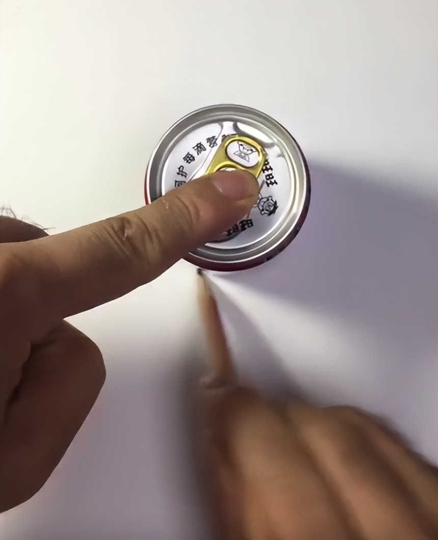 3D绘画牛人多厉害?画出真假难辨的“立体美女”,震惊500万网友