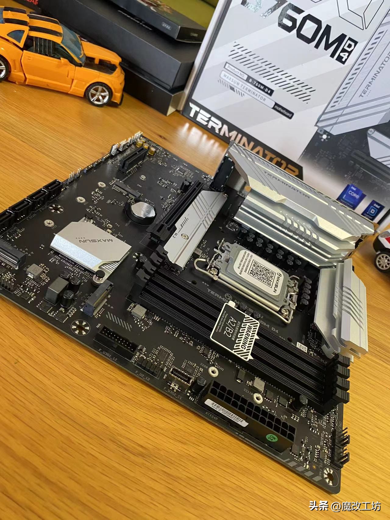 699元丐帮帮主760终结者主板本质跟七彩虹影驰无异!温度瞬间破百