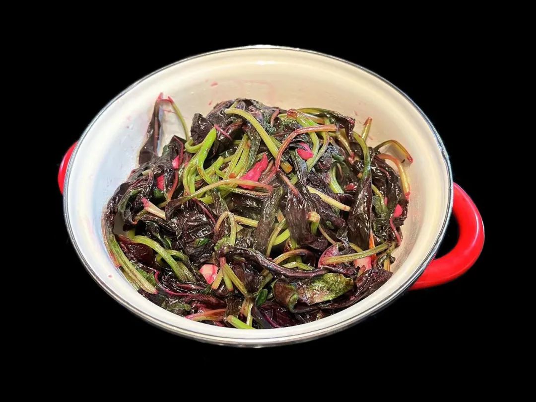 潮爸家7月2日午餐记录,湛江野生鹦鹉鱼,与苏眉青衣齐名海中珍品