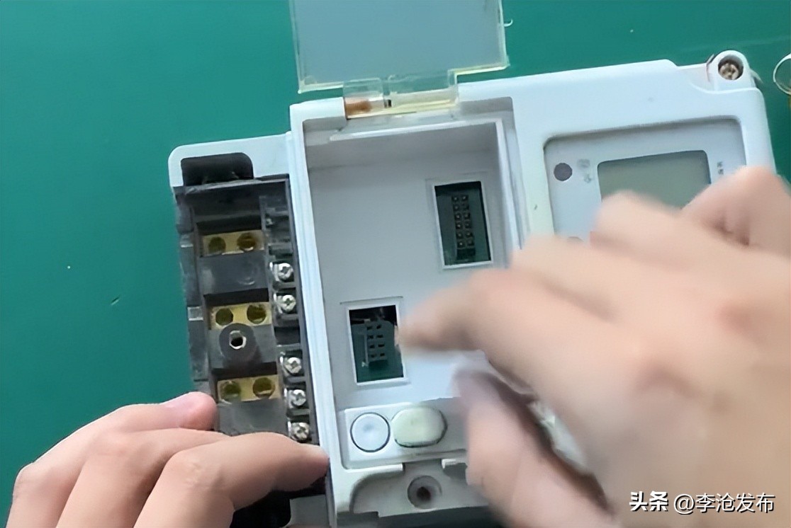 电表转得快电费高,现在的家用电表为什么转得特别快