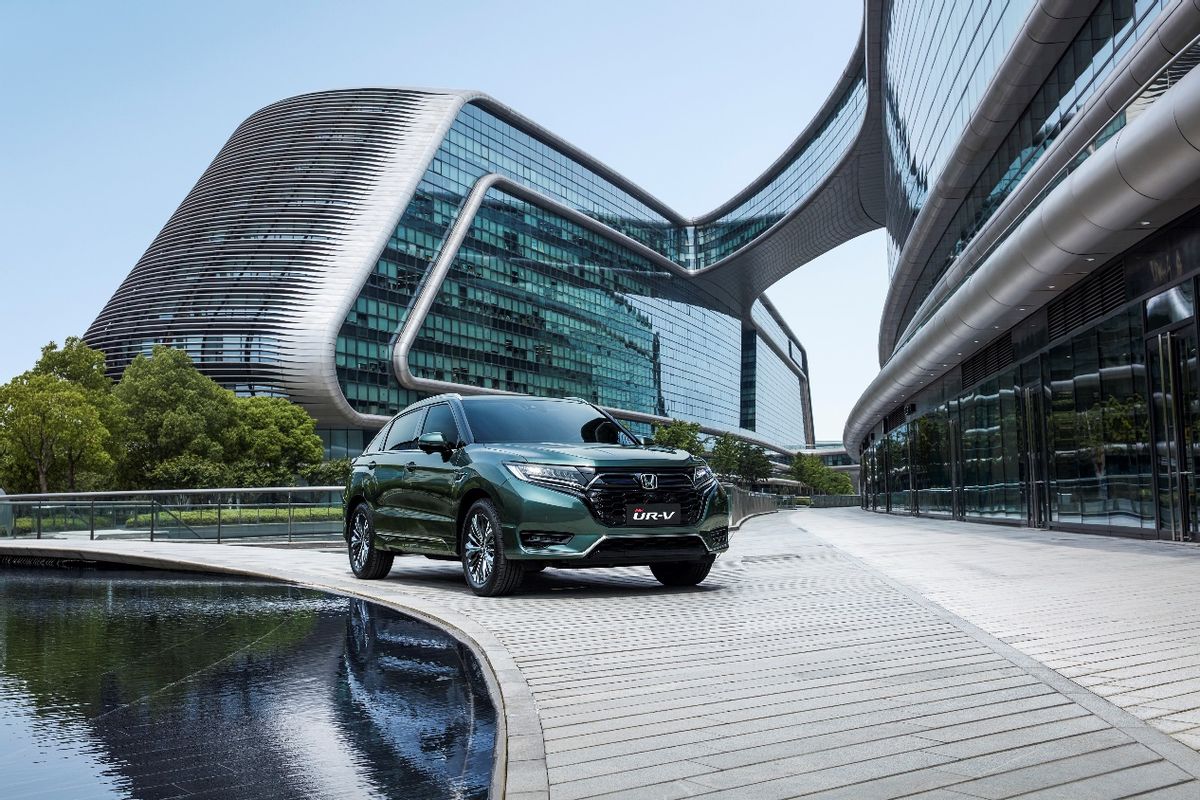 三年焕新ur-v力荐,看了全新ur-v或许就明白了