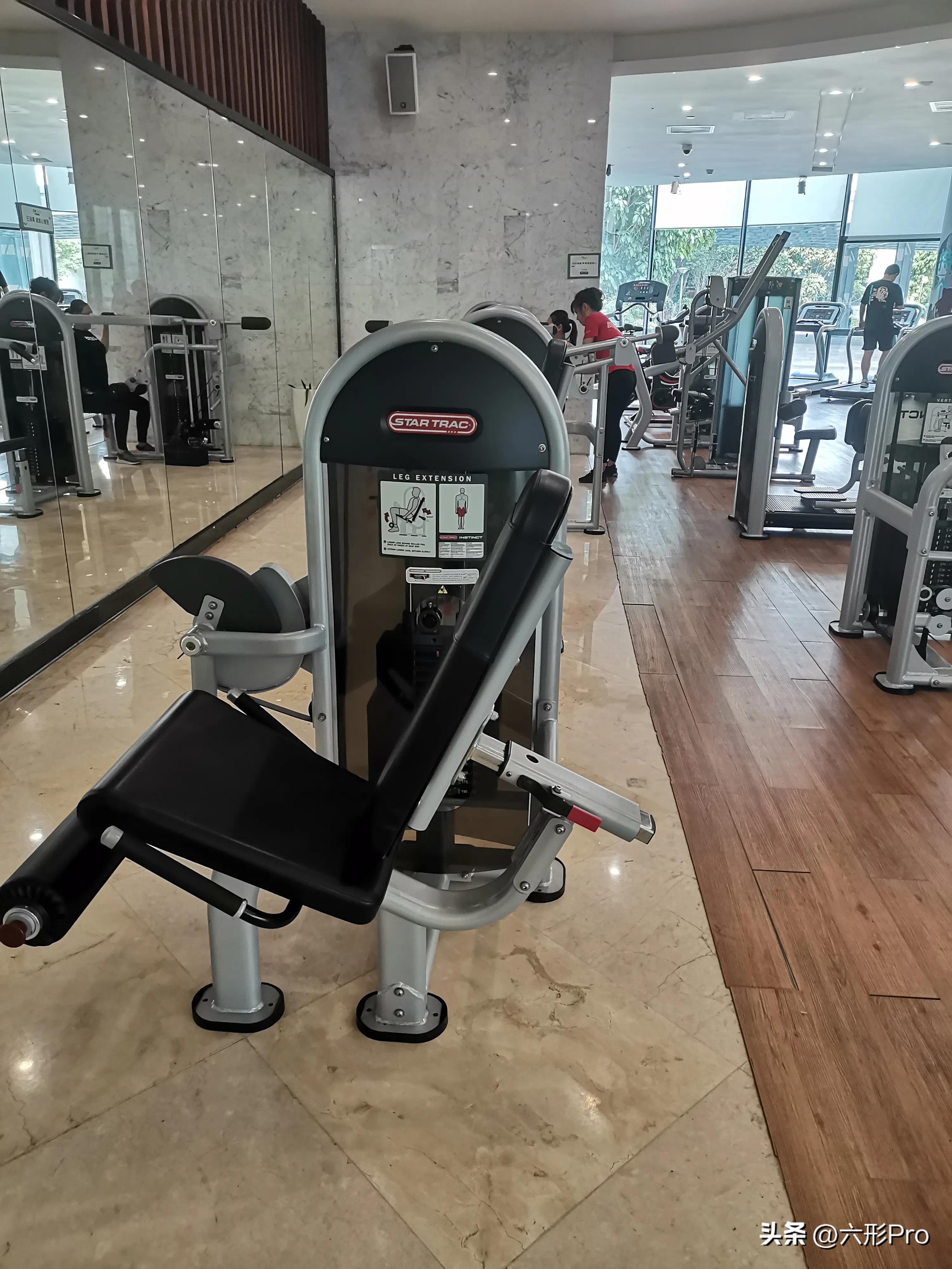 健身房力量训练器械有哪些,健身房器械入门全套