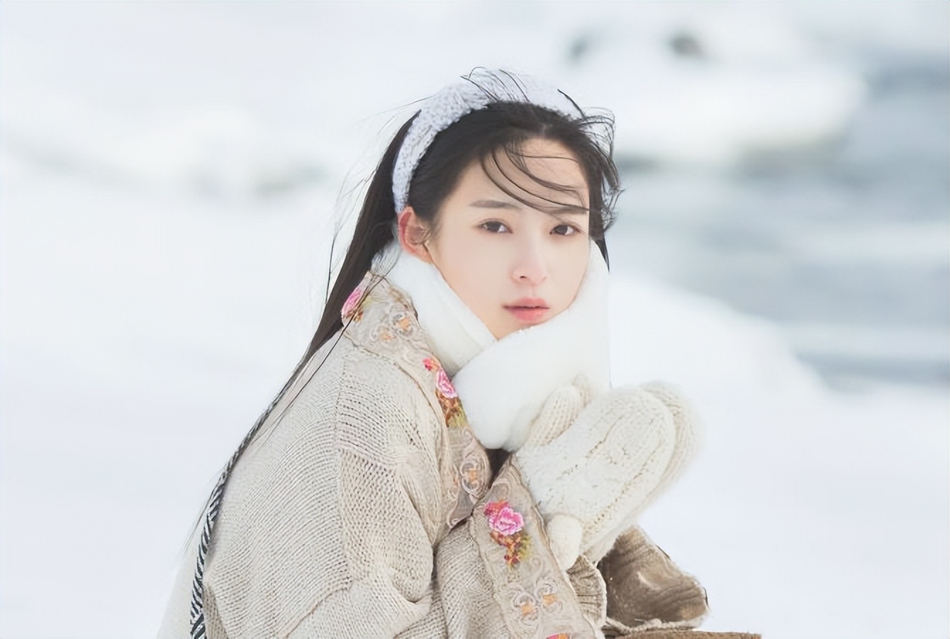 女生说肚子痛如何回复暖她一整天,女生说肚子疼应该怎么回复