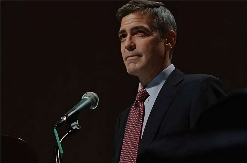 男子花25万买一张无限次机票，航空公司笑他傻，不料结局意外反转