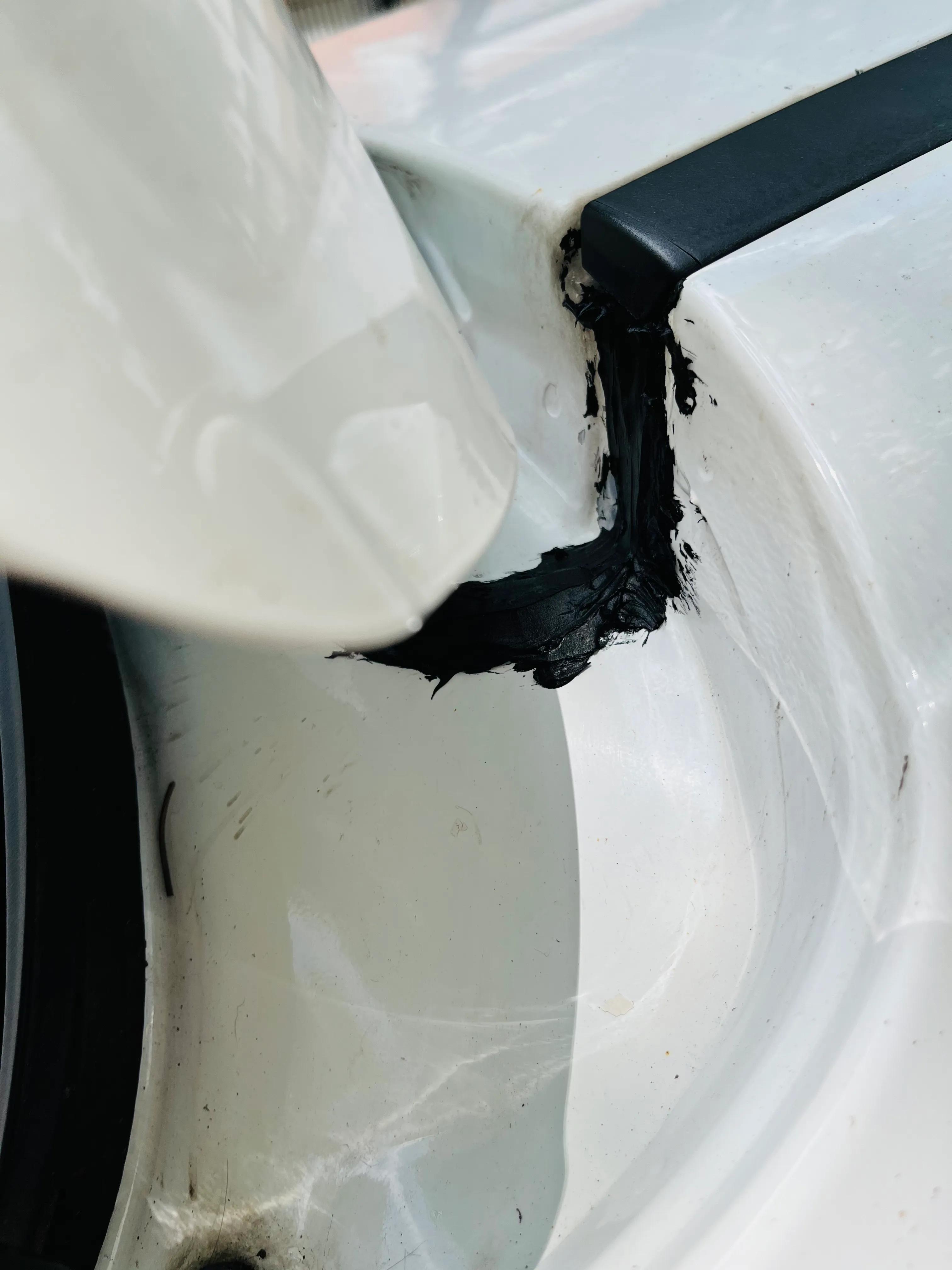 12款福克斯两厢后备箱左边漏水,12款新福克斯两厢款后备箱漏水