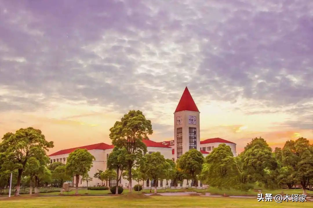 新校区先搬迁的学院,新校区搬回老校区