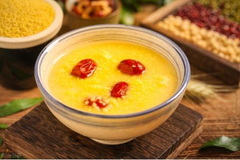 四十岁以后的女人早上吃什么粥好,早春适合女性早上喝的养生粥