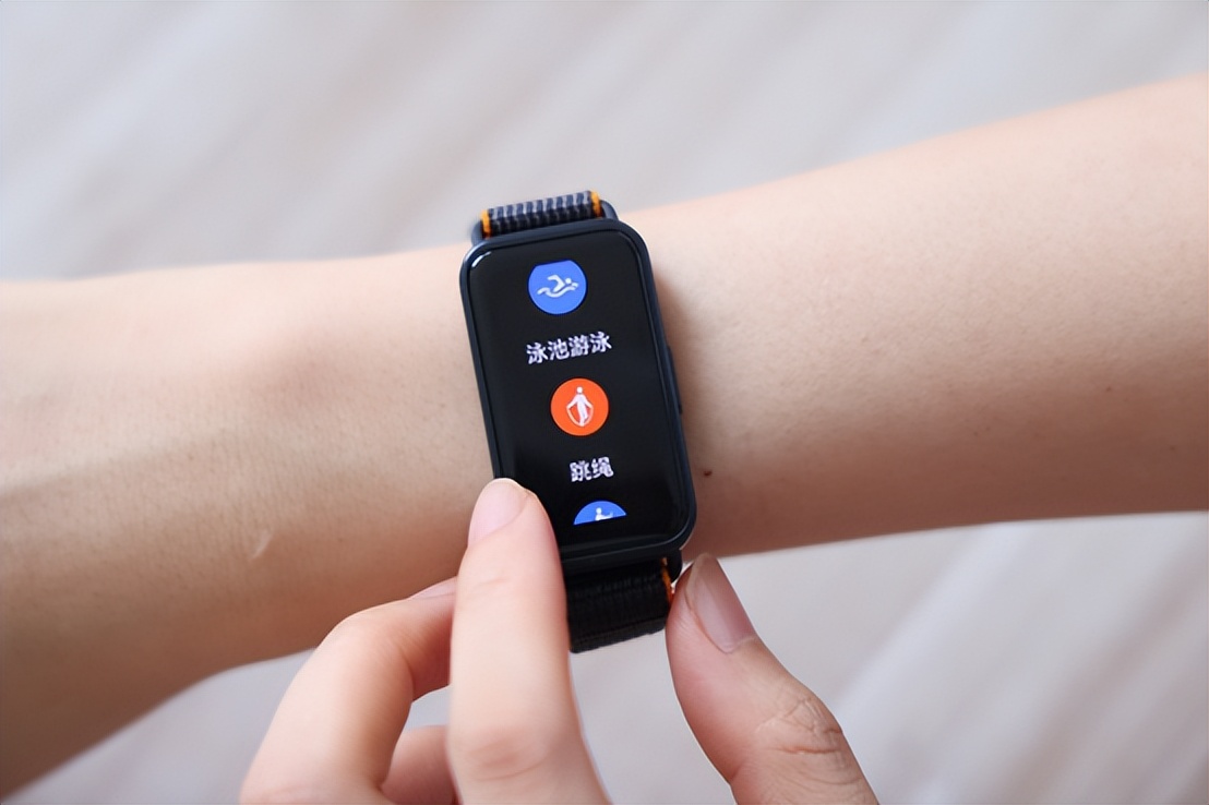 华为续航高的手环,续航华为手环