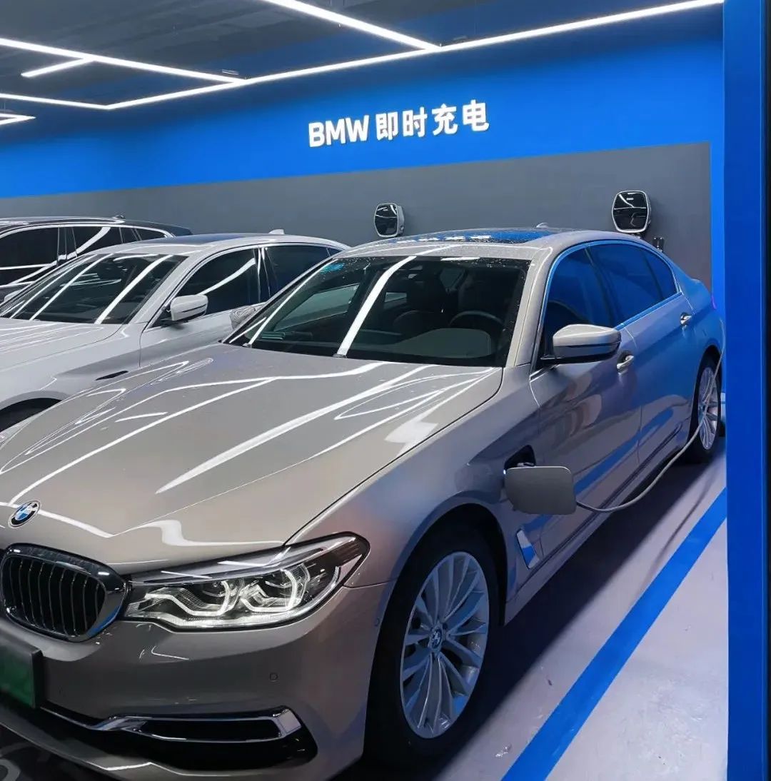 宝马电动车切换燃油车,从燃油车换到电动汽车