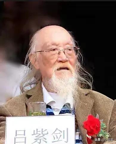 102岁老人长寿秘诀视频,102岁老人的长寿秘诀是什么