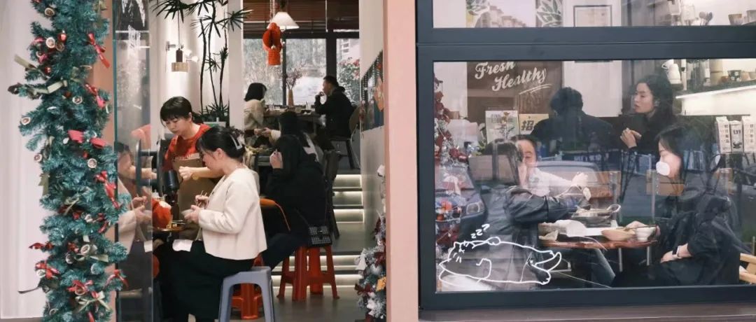 2888鍏冧竴鏉簿鍝佸挅鍟″埌搴曡皝鍦ㄥ枬,4988鍏冧竴鏉殑鍜栧暋鍒板簳鏄皝鍦ㄥ枬